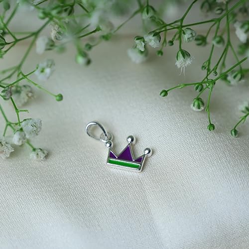 Ontique 925 Silver Crown Shaped Pendant For Kids