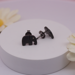 Load image into Gallery viewer, Elephant 1 micron black gold plated silver earrings
