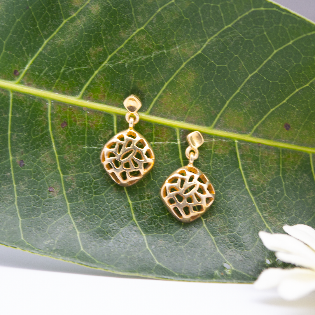 Crisscross globe 1 micron gold plated silver earrings