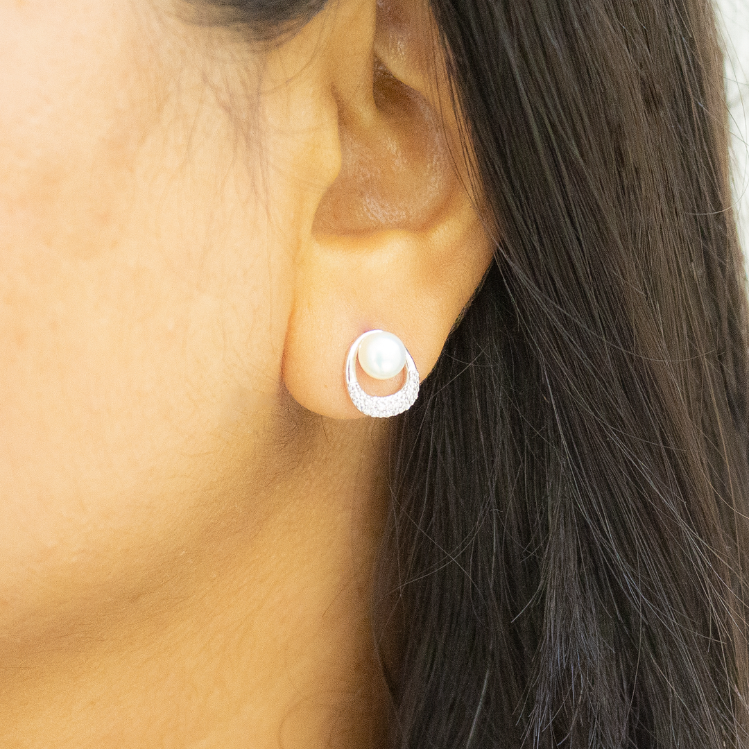 Tindra Pearl 925 sterling silver earrings