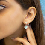 Load image into Gallery viewer, green-globe-mop-silver-drop-earrings
