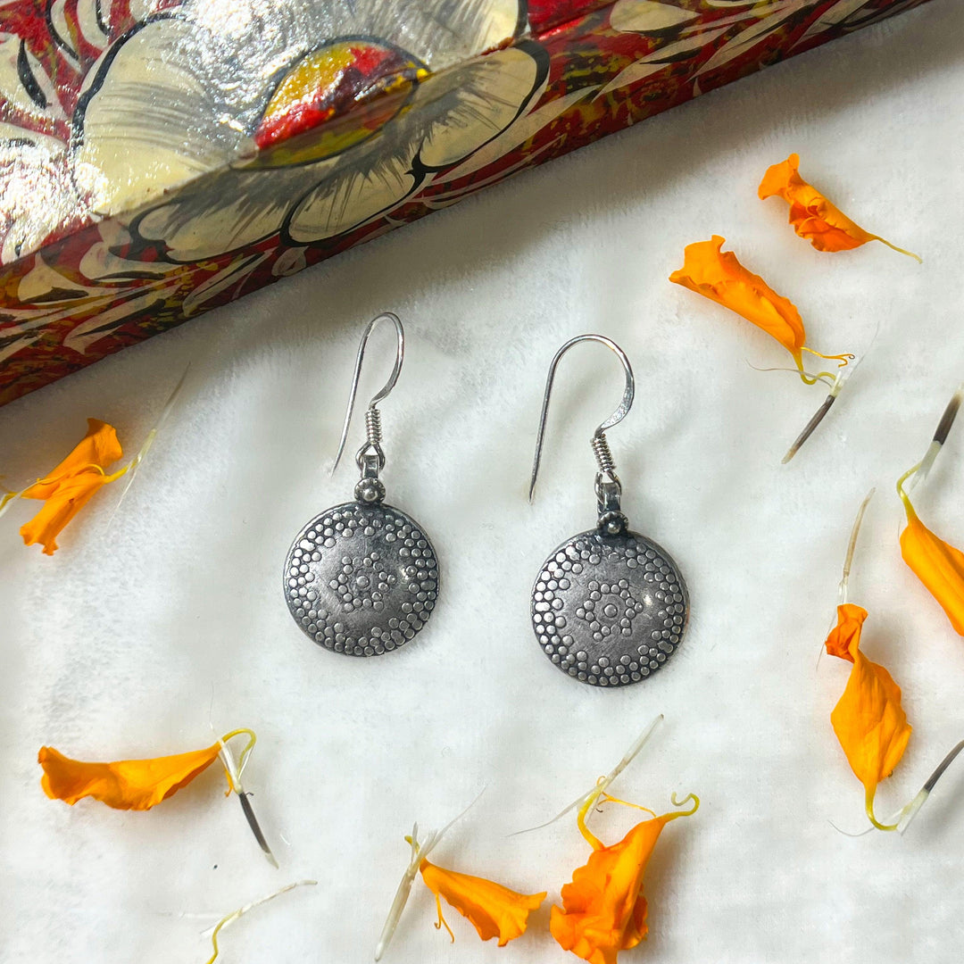 trishla-oxidised-silver-earrings