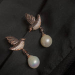 Load image into Gallery viewer, Sparrow Gleam Black pearl drop Earrings
