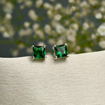 Load image into Gallery viewer, 925-sterling-silver-princess-cut-green-studs
