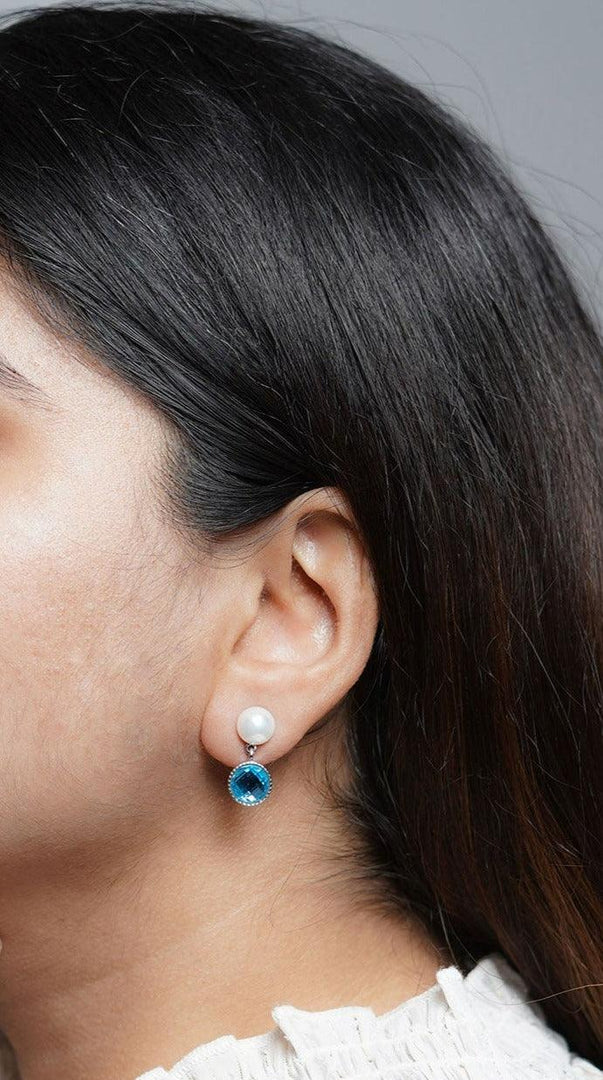 Cerulean Spell pearl Blue Diamond Ear Spike Earrings