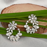 Load image into Gallery viewer, Delight Crystals Sparkling Stud Earrings
